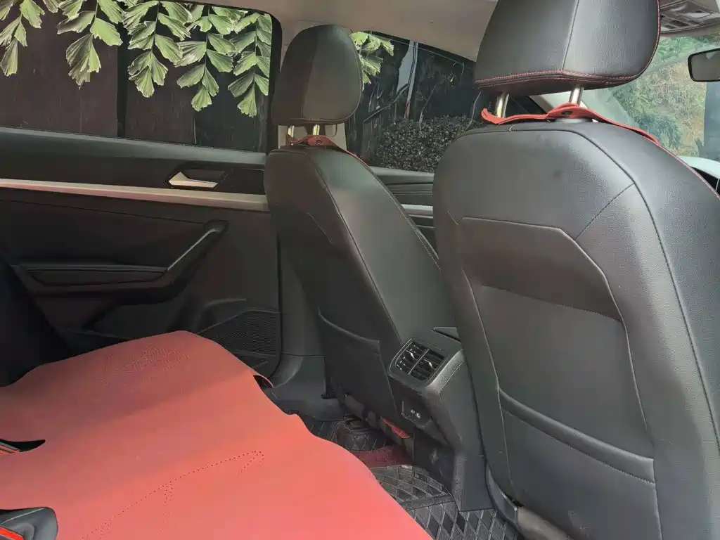 Volkswagen Lavida — миниатюра 6