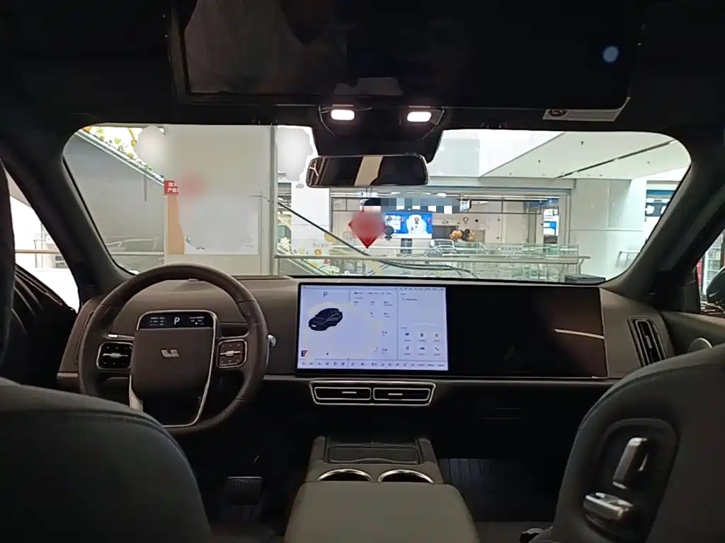 Li Auto Li L8 — миниатюра 10