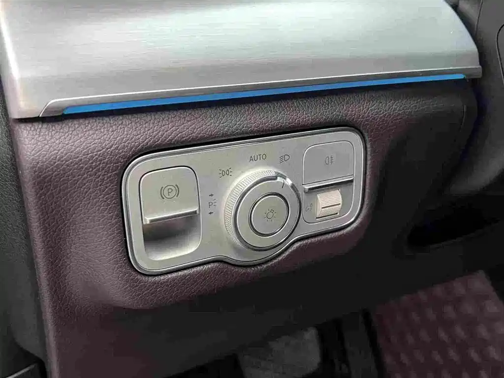 Mercedes-Benz GLS — миниатюра 7