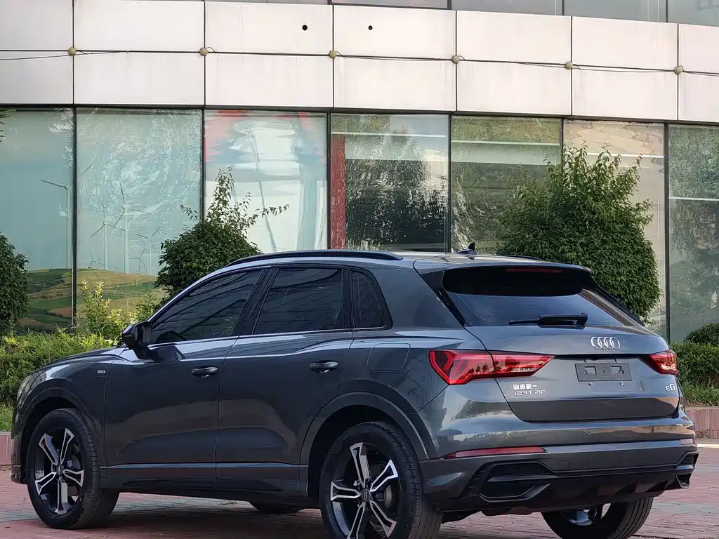 Audi Q3 2022 35 TFSI Fashion