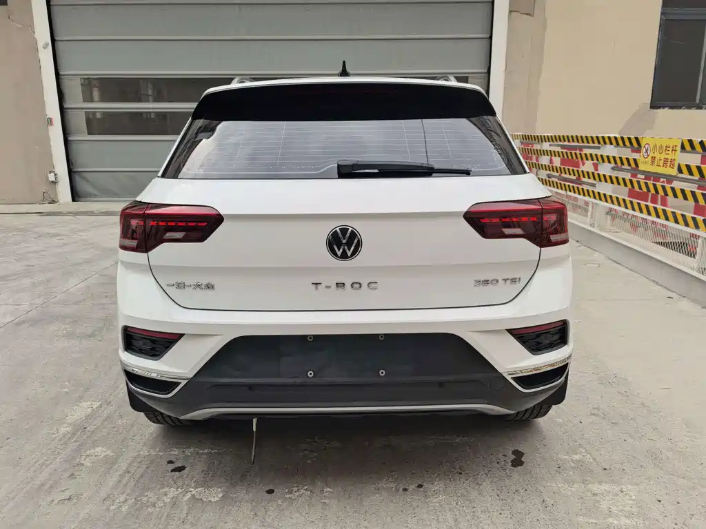 Volkswagen T-Roc — миниатюра 8