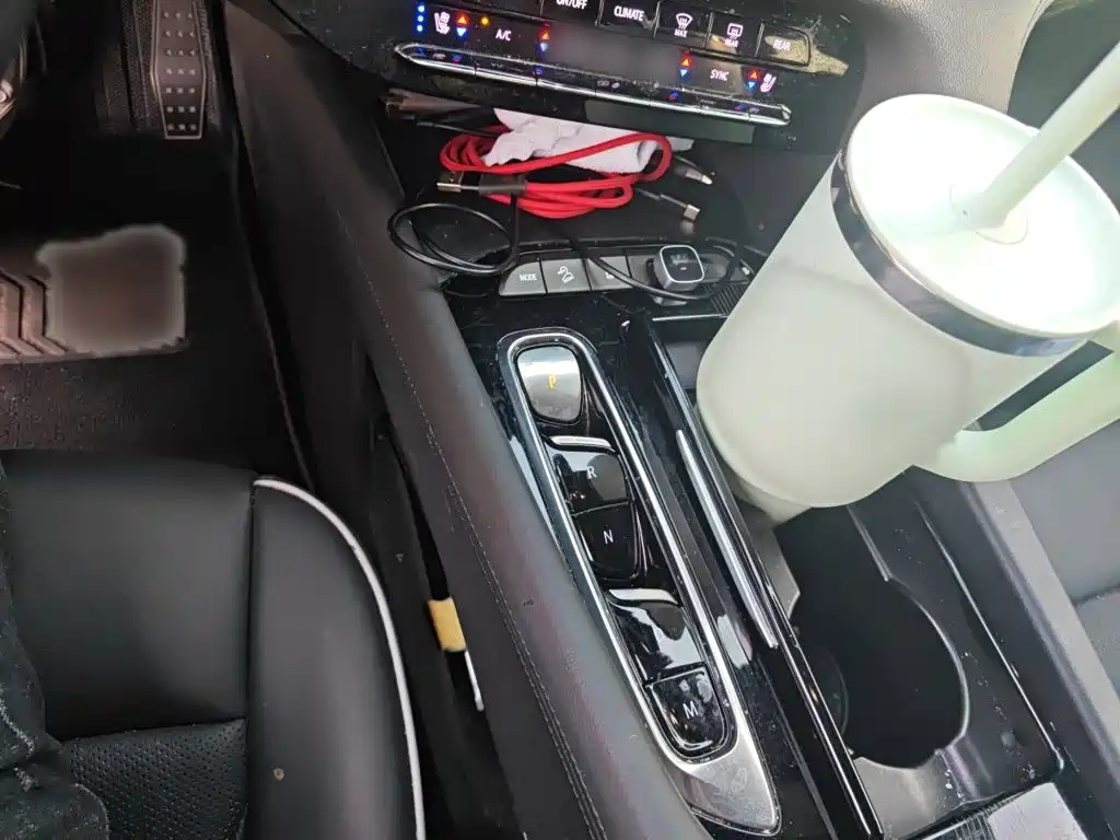Buick Enclave — миниатюра 7