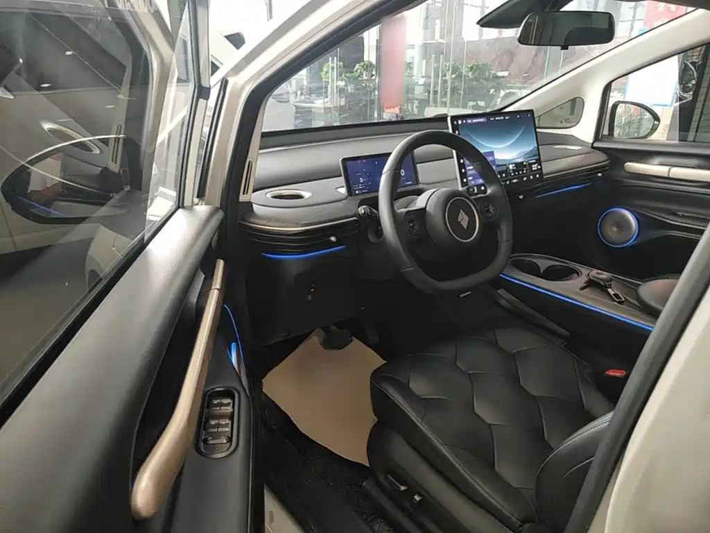 Baojun Yunduo — миниатюра 16