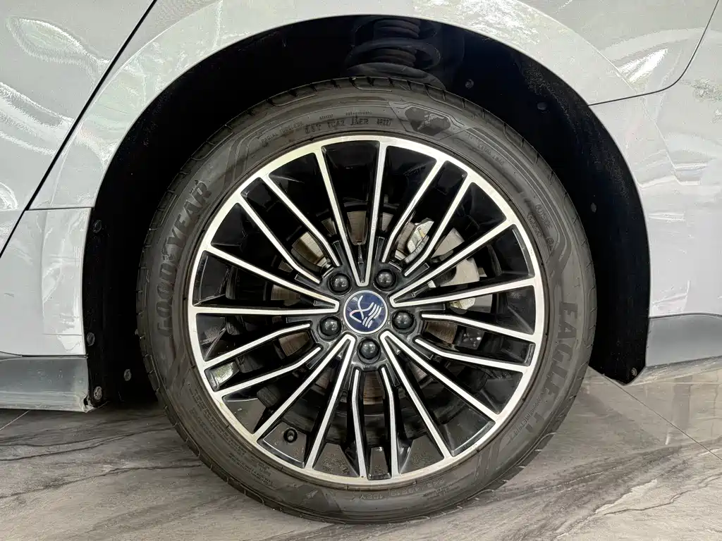 BYD Han — миниатюра 31