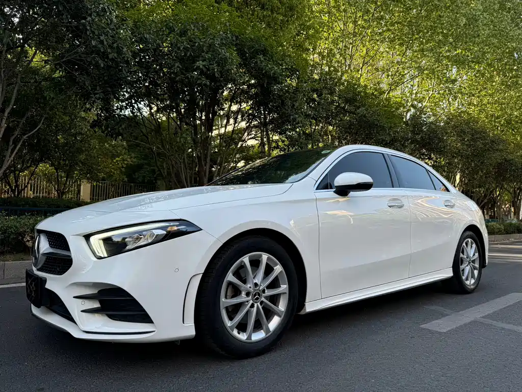 MERCEDES-BENZ A CLASS