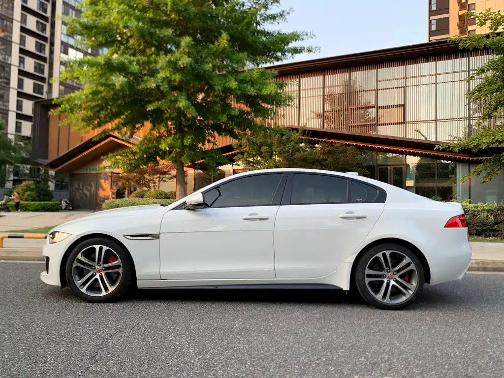 Jaguar XE 2017 3.0 SC 340PS S