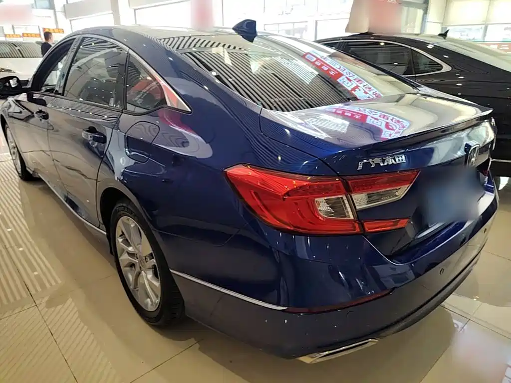 Honda Accord — миниатюра 5