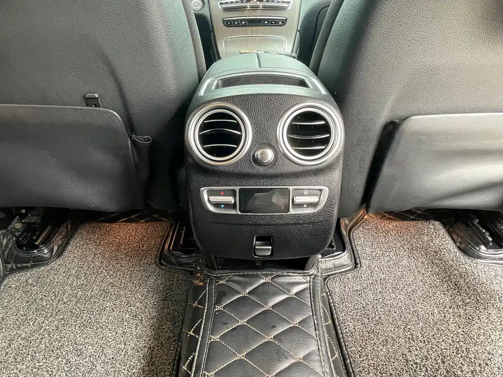 Mercedes-Benz GLC — миниатюра 22