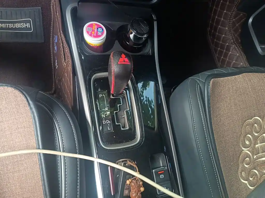 Mitsubishi Outlander — миниатюра 15