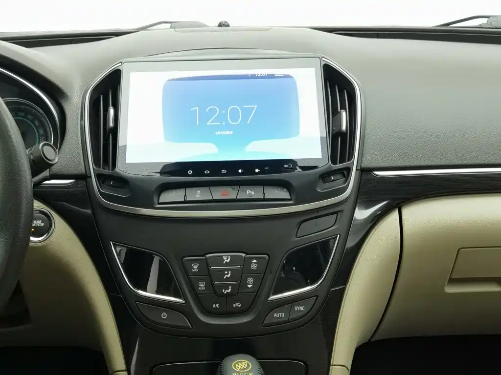 Buick Regal — миниатюра 12