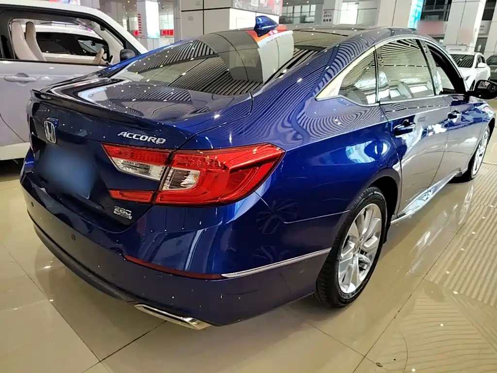 Honda Accord — миниатюра 7