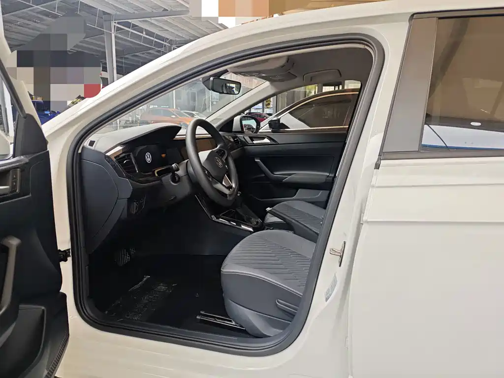 Volkswagen Lavida — миниатюра 4