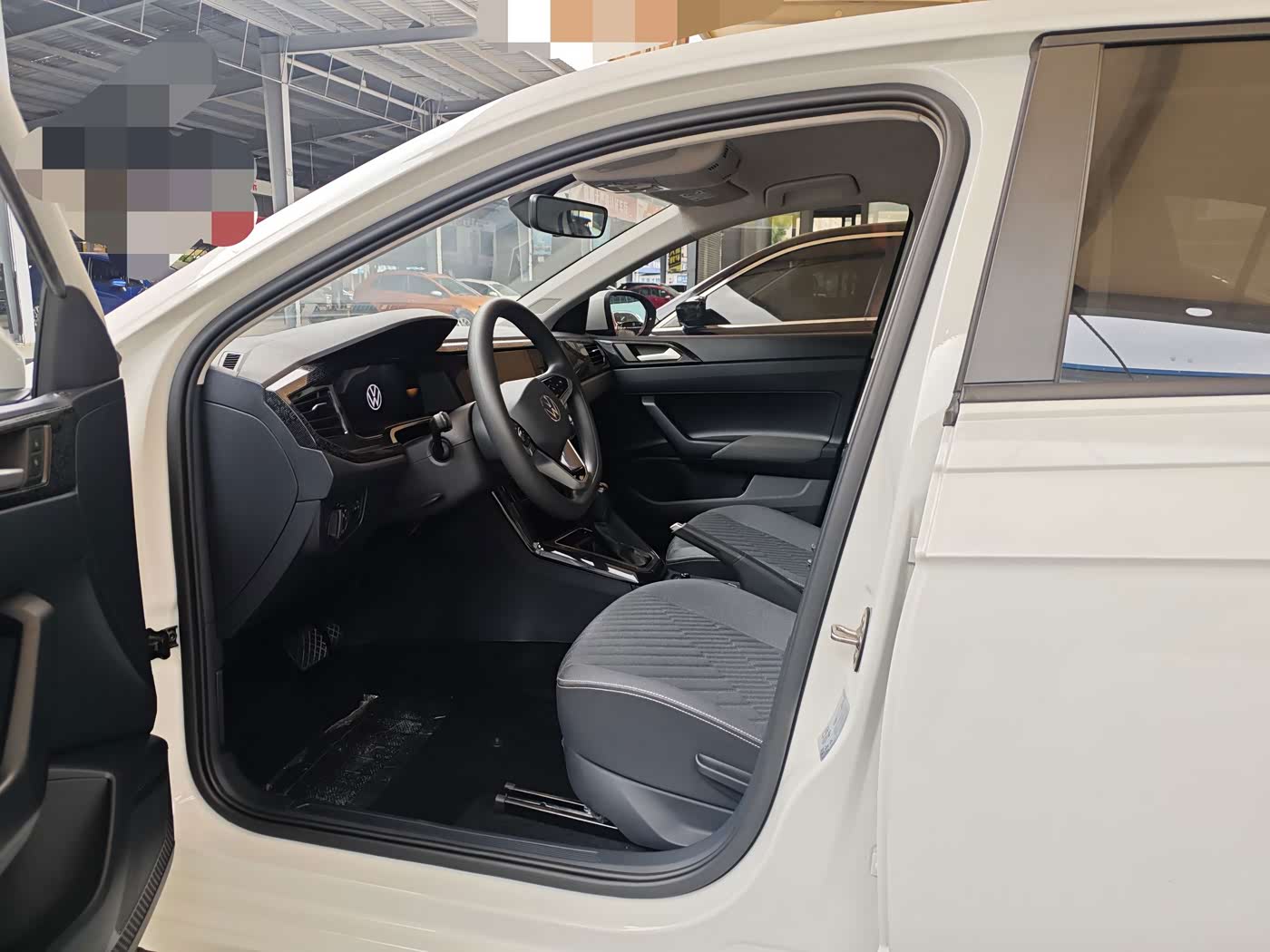 Honda Fit 1.5 л 2023 г. Белый, пробег 23000 км