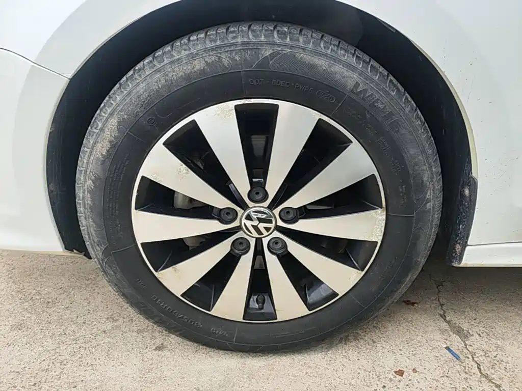 Volkswagen Sagitar — миниатюра 23