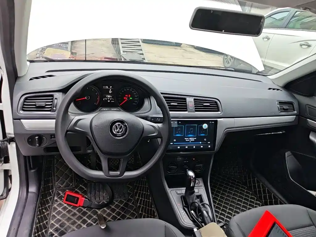 Volkswagen Lavida — миниатюра 6