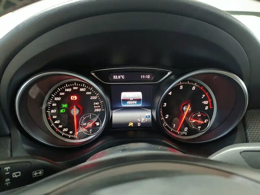 Mercedes-Benz GLA — миниатюра 12