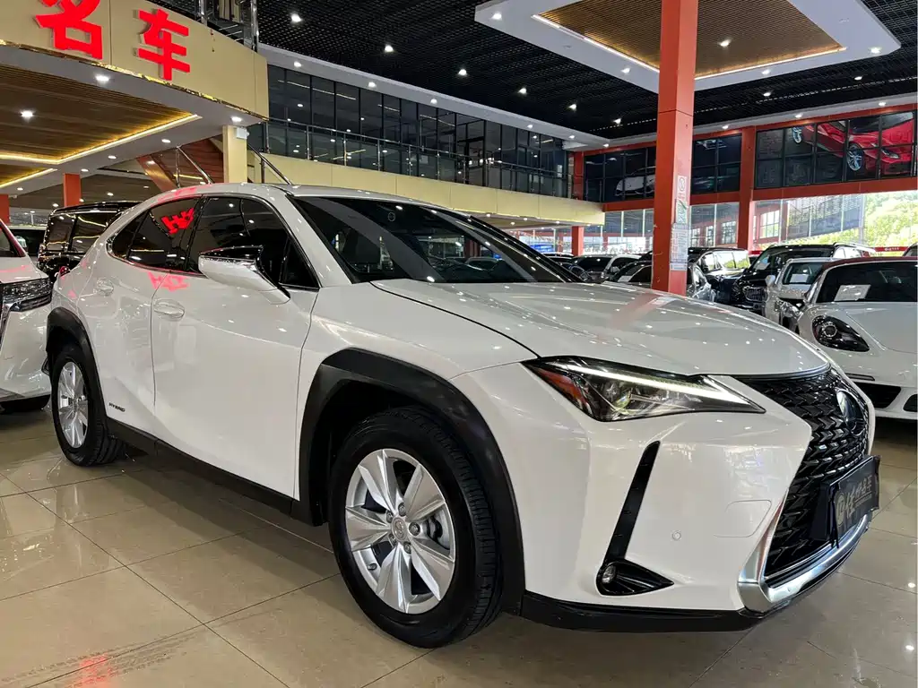 Lexus UX — миниатюра 3