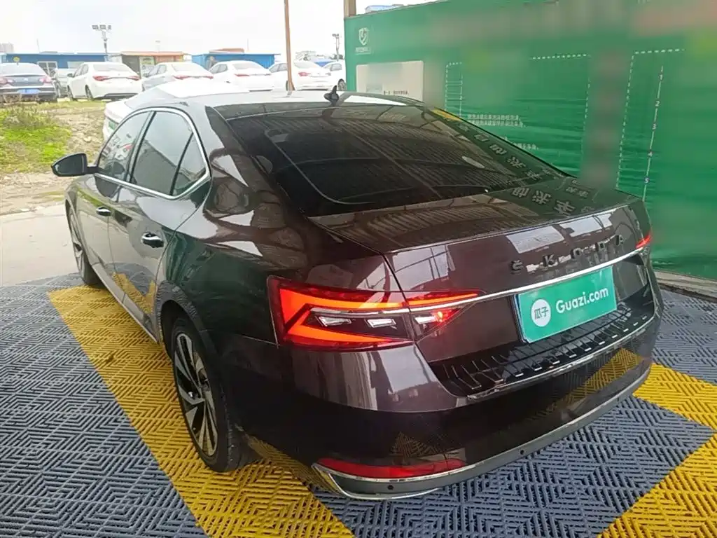 Skoda Superb 2019 TSI330 DSG Luxury