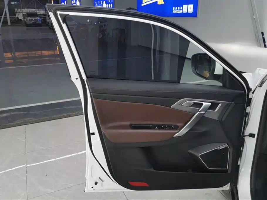 GEELY AUTOMOBILE BOYUE