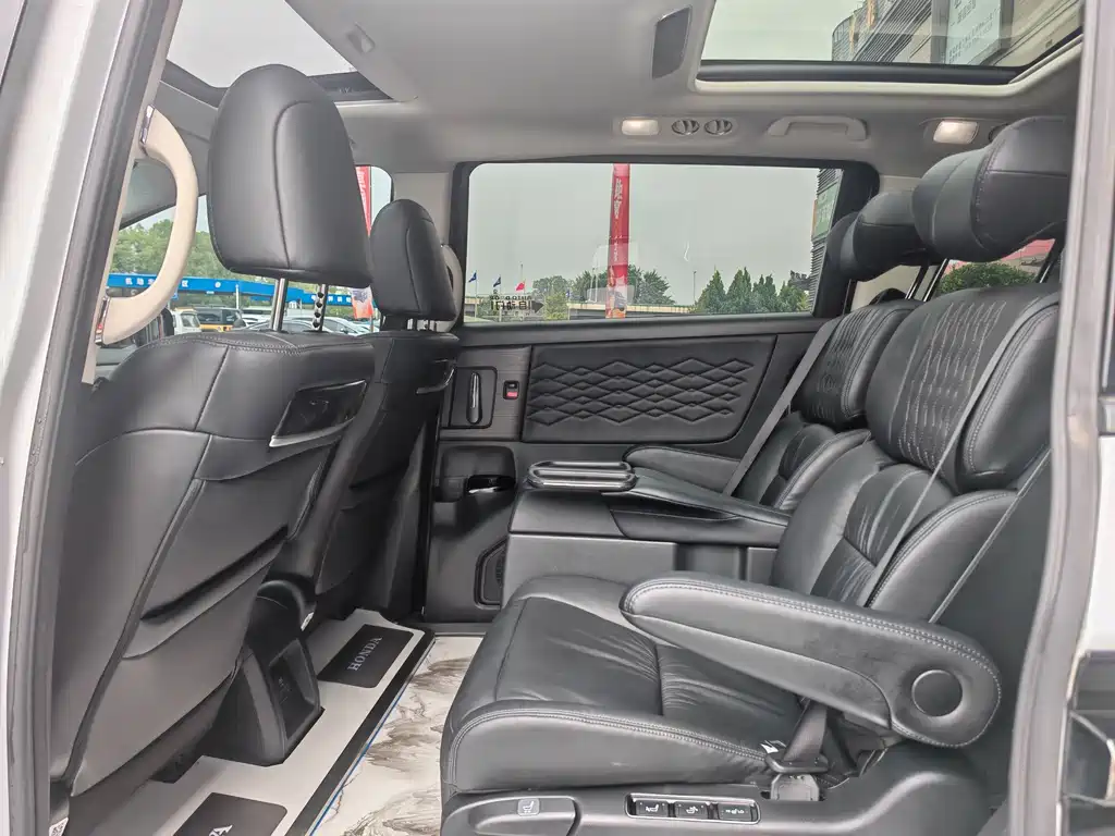 Honda Elysion — миниатюра 5