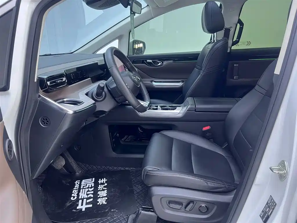 GAC TRUMPCHI E8 NEW ENERGY