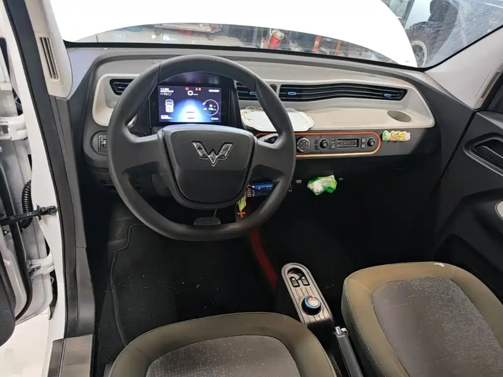 Wuling MINIEV — миниатюра 10