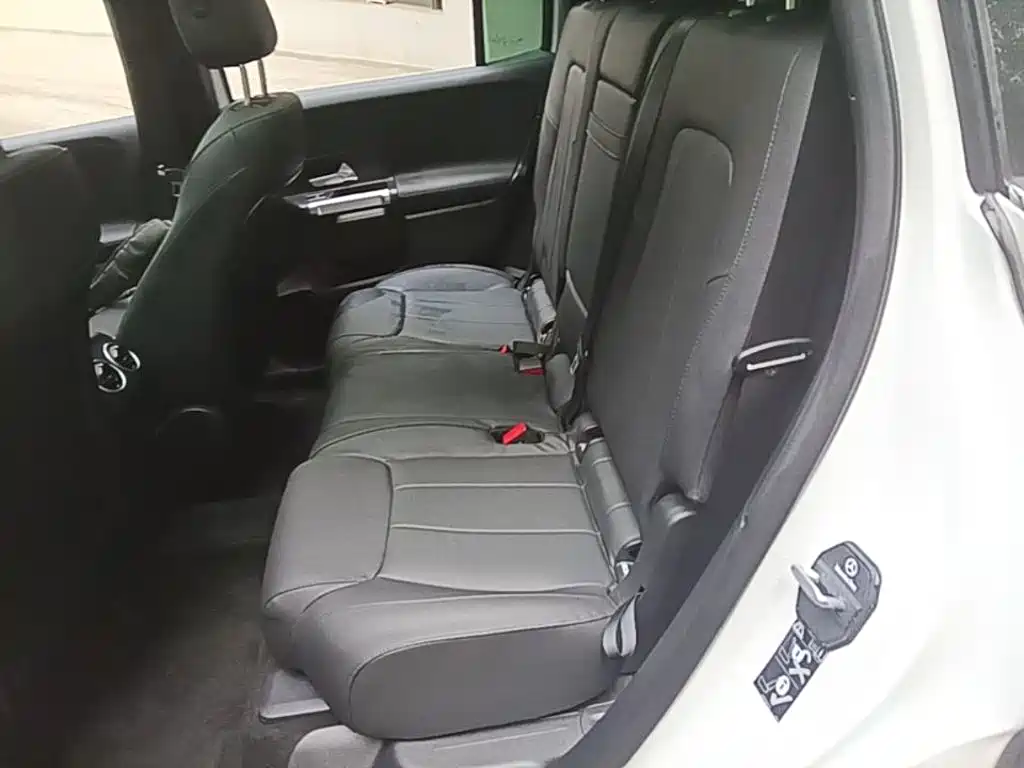 Mercedes-Benz EQB — миниатюра 17
