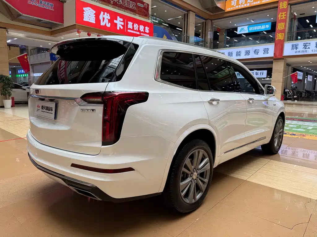 Cadillac XT6 — миниатюра 8