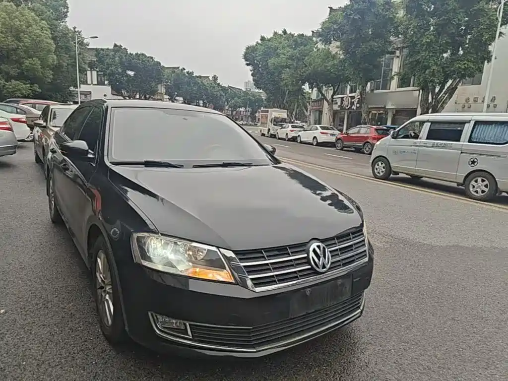 Volkswagen Lavida — миниатюра 4