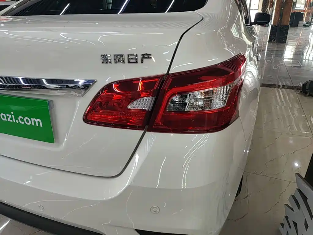 Nissan Sylphy — миниатюра 8