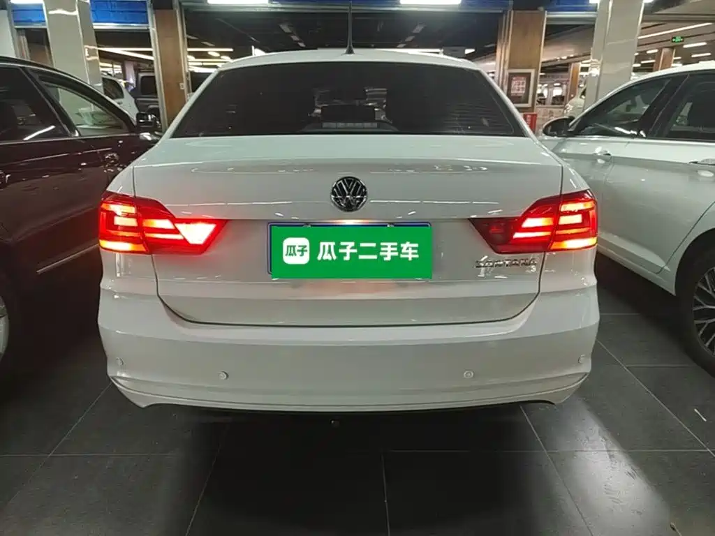 Volkswagen Santana — миниатюра 6
