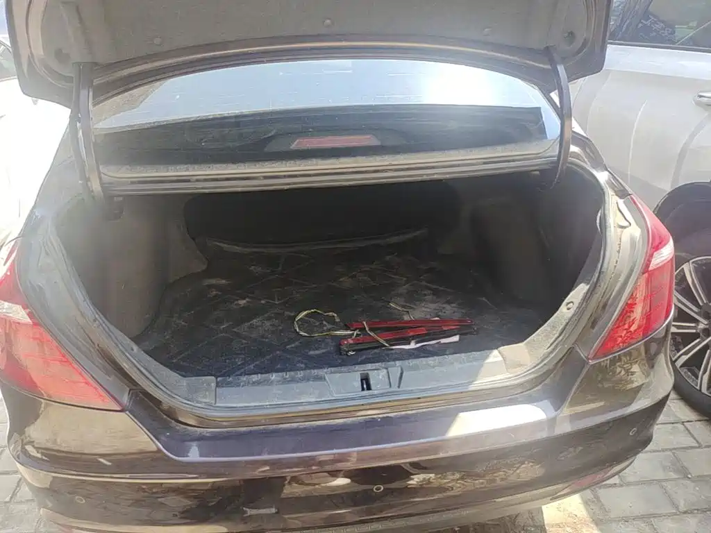 Geely Emgrand — миниатюра 19