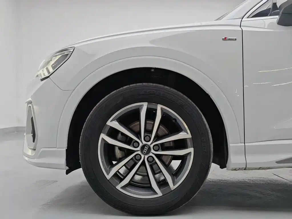 Audi Q3 2022 35 TFSI