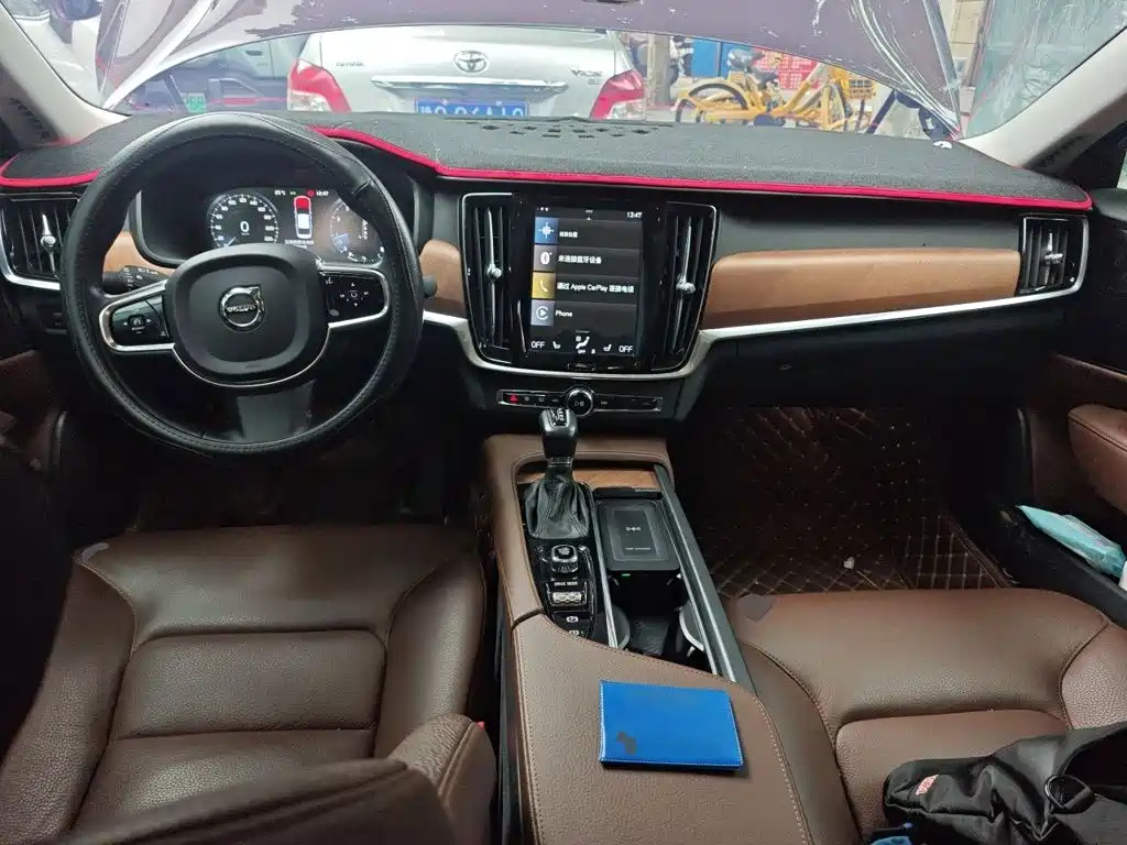 Volvo S90 — миниатюра 10