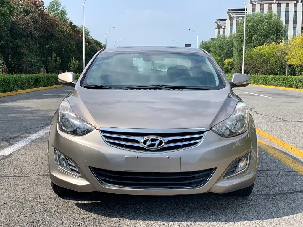 Hyundai Elantra Langdong — миниатюра 2