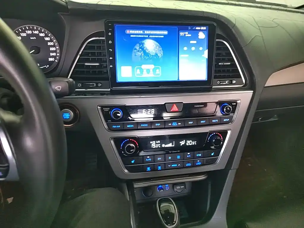 Hyundai Sonata — миниатюра 18