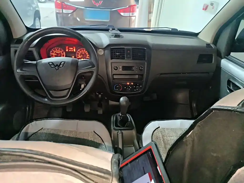 Wuling Rongguang S — миниатюра 10