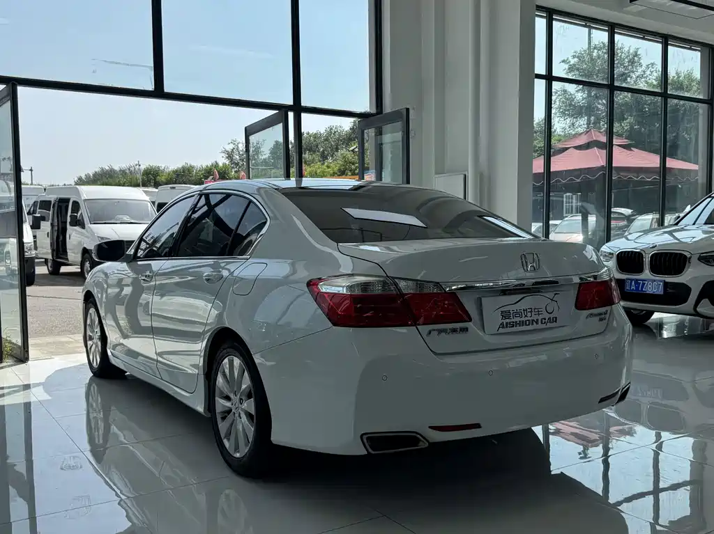 Honda Accord — миниатюра 5