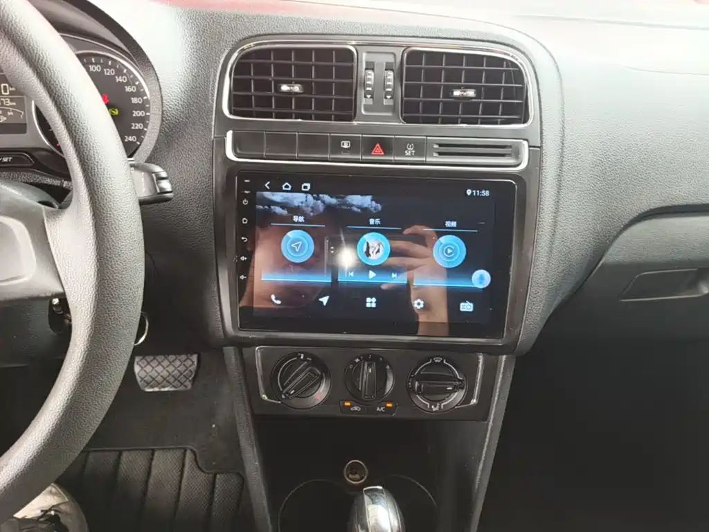 Volkswagen Polo — миниатюра 13