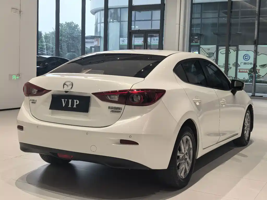 Mazda 3 Axela — миниатюра 9