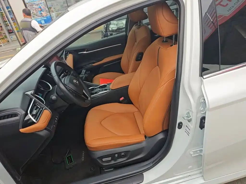 Toyota Camry — миниатюра 15