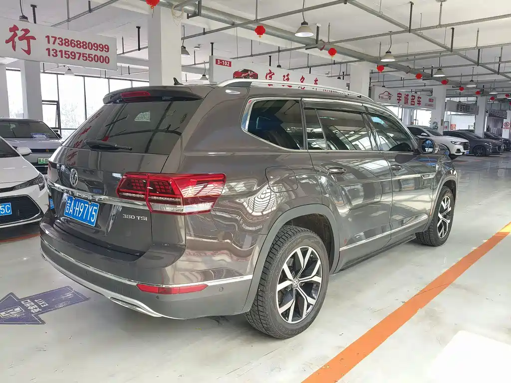 Volkswagen Teramont — миниатюра 5