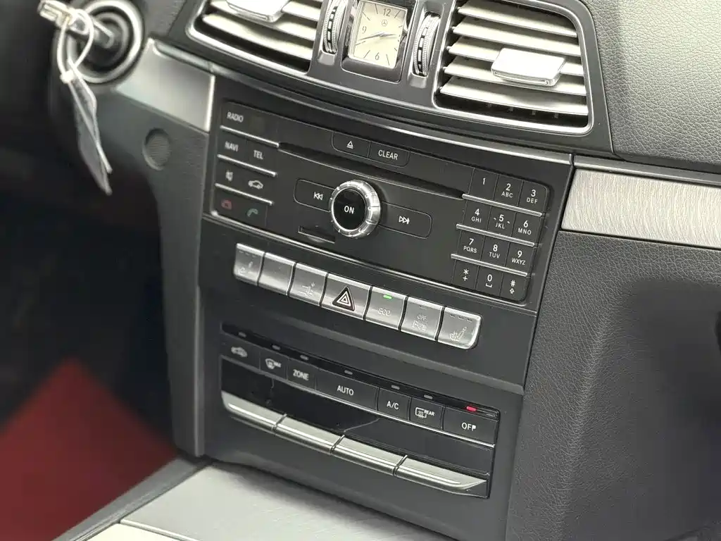 Mercedes-Benz E-Class (Import) — миниатюра 4