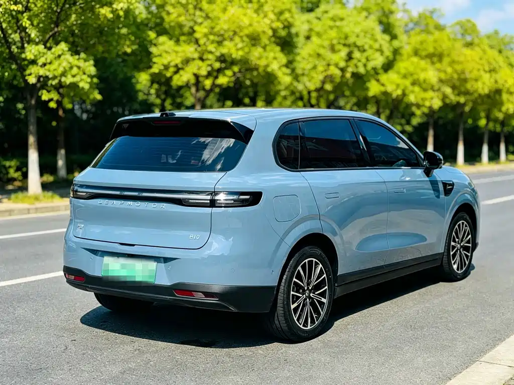 Leapmotor Leapmotor B10 — миниатюра 7