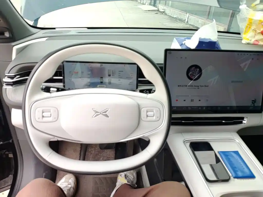 XPeng G6 — миниатюра 10