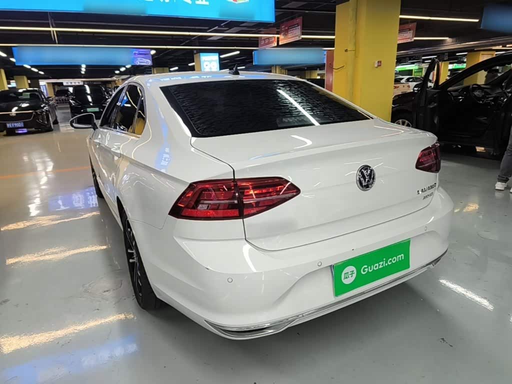 Geely Binyue 1.4 л 2021 г. Белый, пробег 38400 км