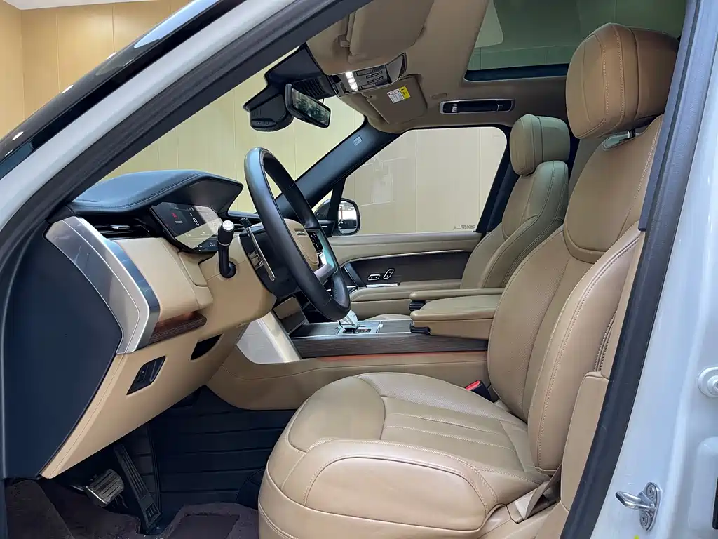Land Rover Range Rover — миниатюра 4