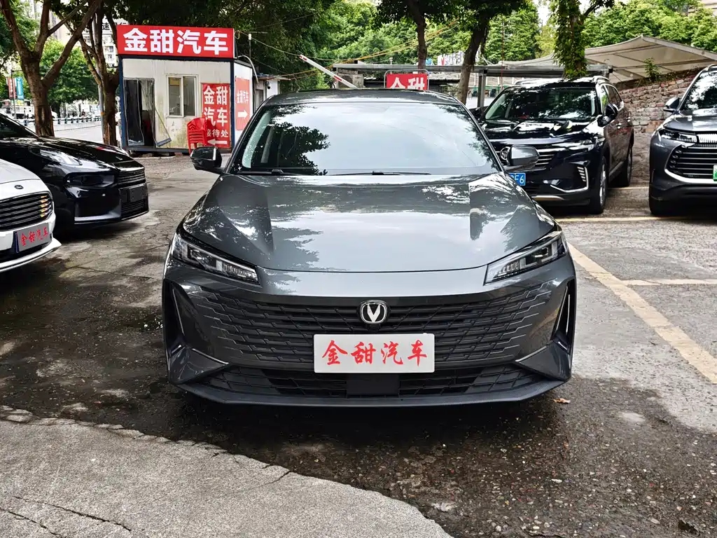 Changan Yida — миниатюра 2