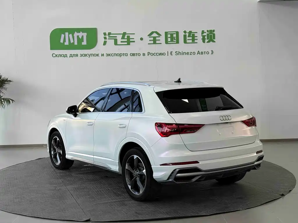 Audi Q3 2023 35 TFSI Fashion (1.4T)