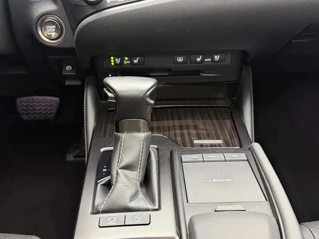Lexus ES — миниатюра 13